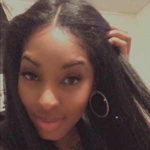 Meet your Posher, Zeporia